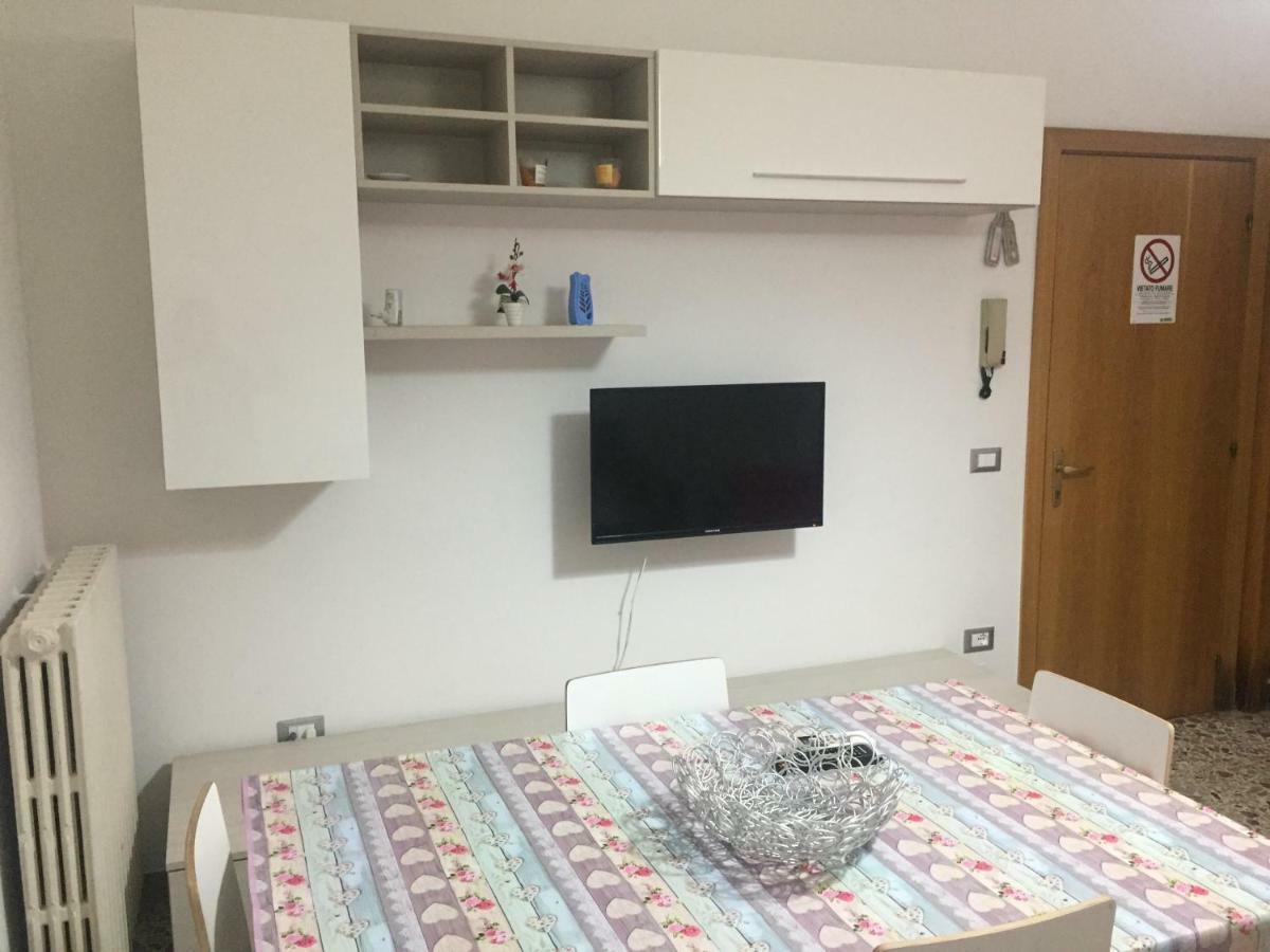 App Sul Lungomare Apartment *